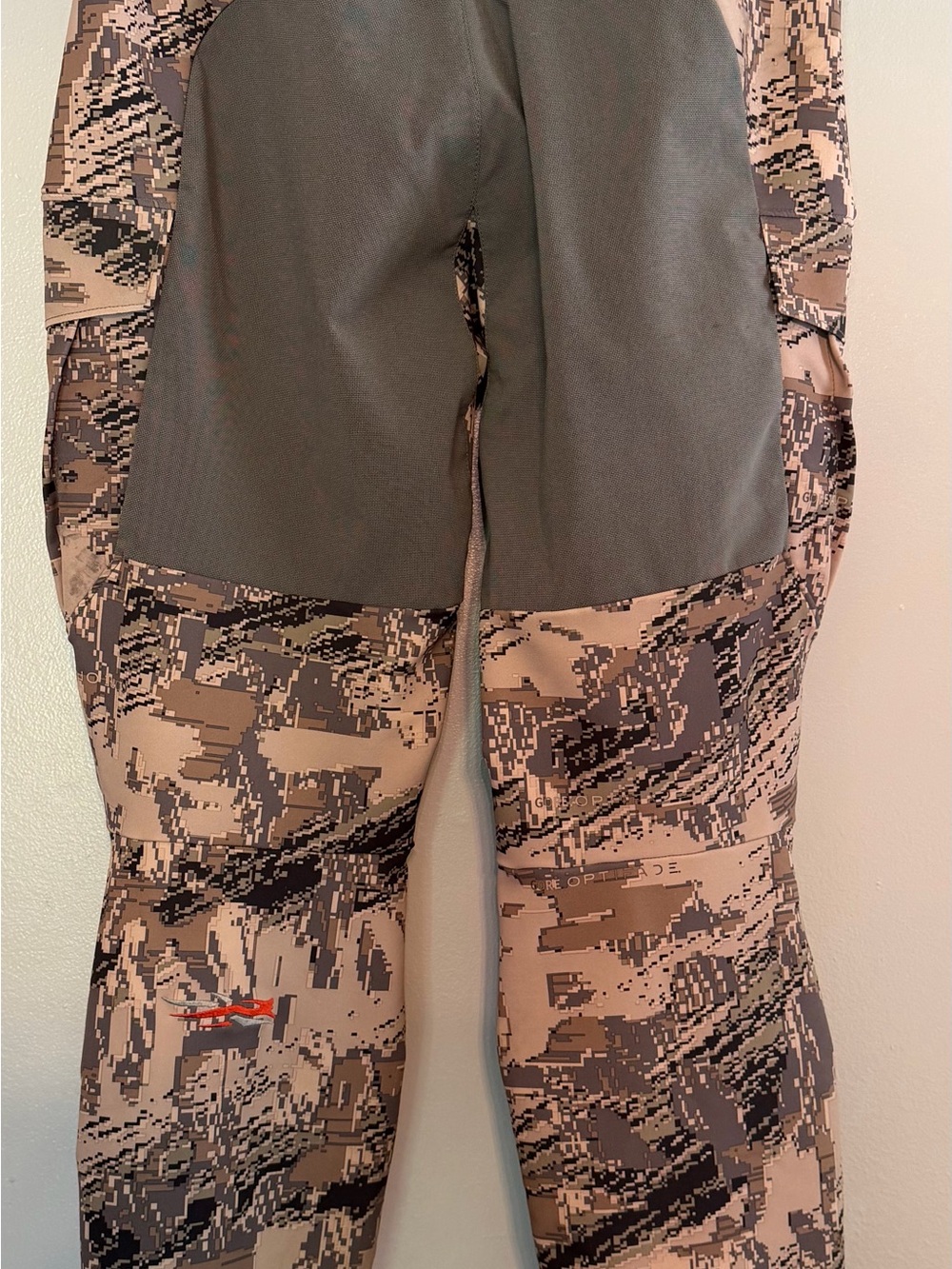 Timberline Men's Camo Cargo Pants with Removable Suspenders - Gray/Camo - Picture 6 of 13